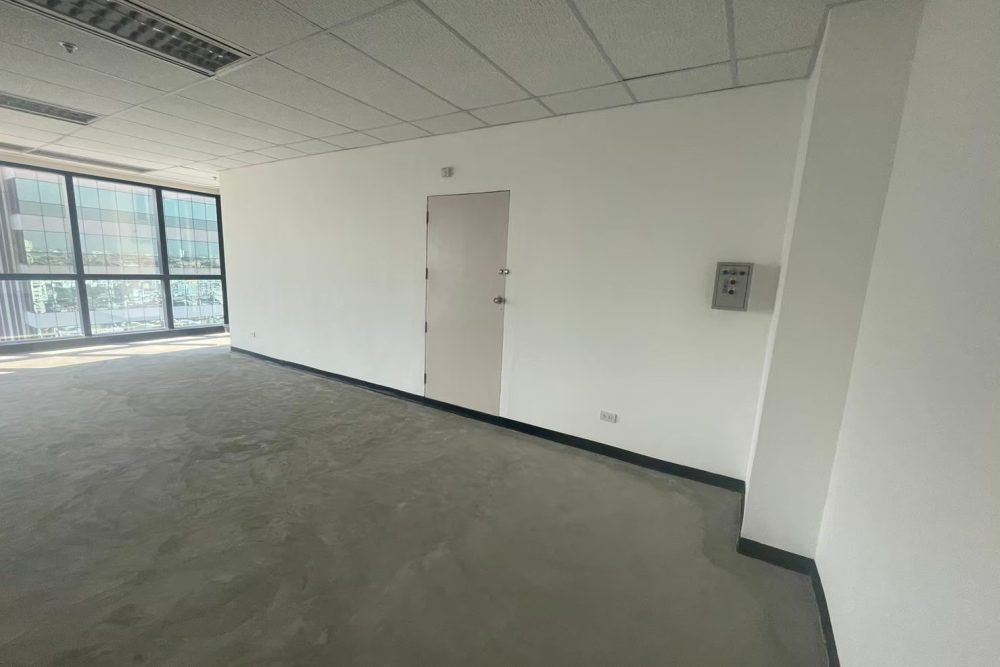 LINE_ALBUM_Tower B 18fl. unit 25295H - 106sqm_๒๔๐๑๑๘_3